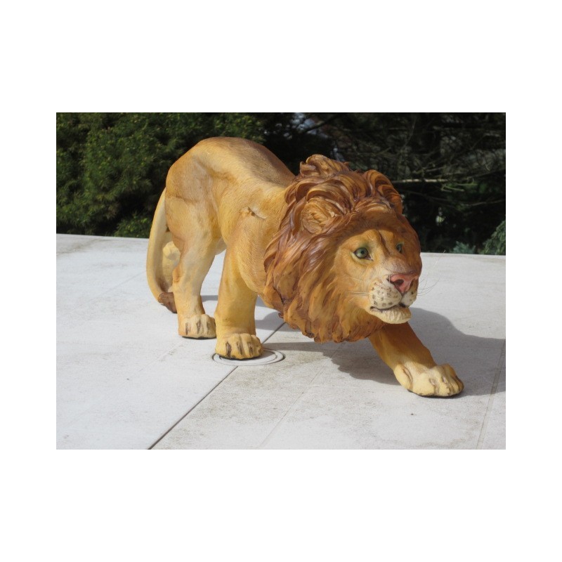 statue lion