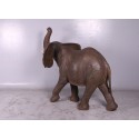 éléphanteau en  résine taille réelle