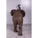 éléphanteau en  résine taille réelle