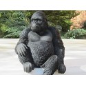 gorille assis  en  resine